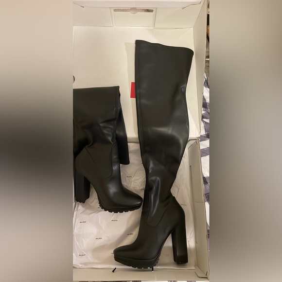 Leather healed high boots - Picture 1 of 4